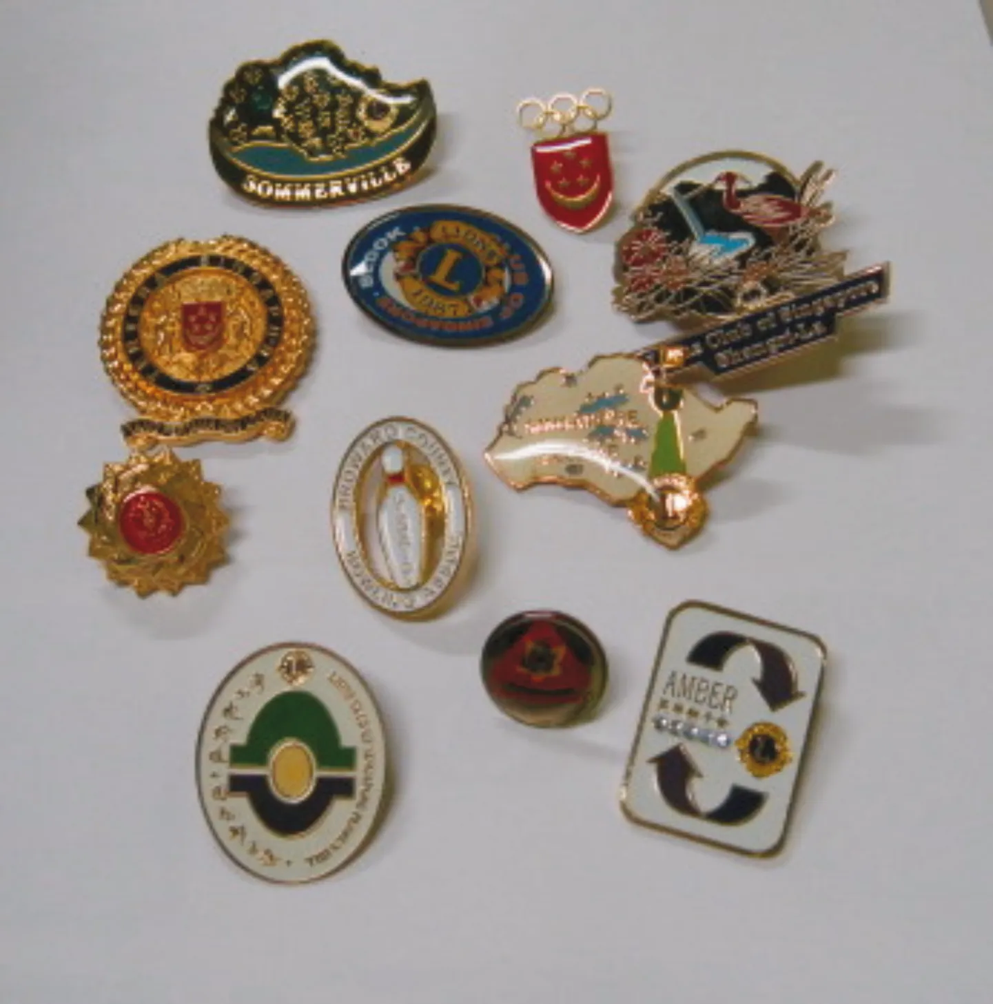 Lapel pins and badges